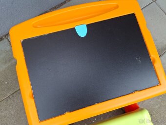 Plastový stůl se lavičkou - 3