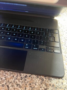 Apple magickeyboard pro ipad pro 12.9 - 3