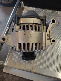 Ford alternator - 3