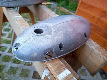 Víko spojky Jawa-ČZ 125 a 175 - 3