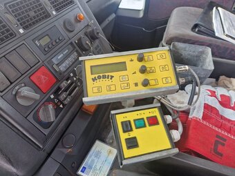 Iveco Eurotrakker, Sklápěč, sypač, radlice na sníh - 3