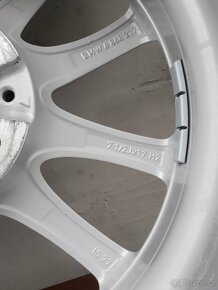 ALU KOLA BMW 5 G30/31 + ZIMNÍ PNEU 225/55/R17" - 3
