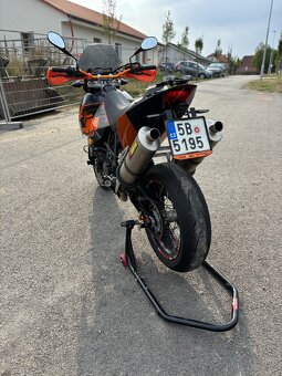 KTM 690 SM, Supermoto - 3