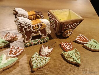 Koňský povoz s květinami - perník, dekorace - 3