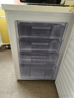 Mrazák Whirlpool - 3