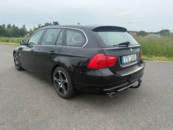 BMW 318 Touring 2,0 AUTOMATIC - 3