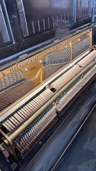 Prodám pianino Rösler – krásný zvuk i design - 3
