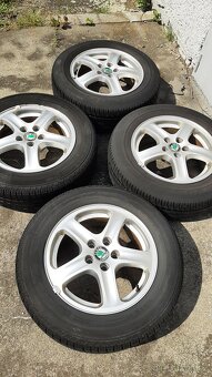 Pěkná alu kola R15 originál škoda 5x100 - 3
