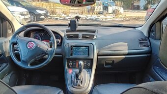 Fiat Croma 1.9 JTD 110kW automat - 3