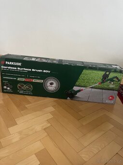 AKU kartáč na povrchy - bez nabíječky NOVÝ - 3