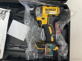 Utahovák DeWalt DCF887N - 3