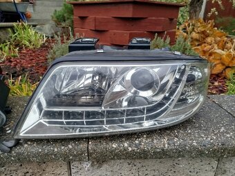 Prodám přední světla Audi A6 C5 - 3