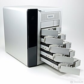 Promise Technology Pegasus R6 RAID - Thunderbolt - 3