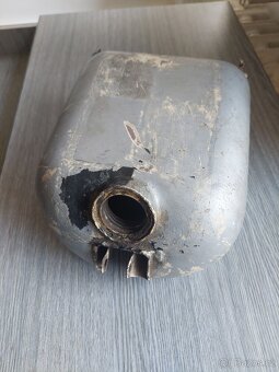 Nádrž Jawa 550 555 pařez pionýr - 3