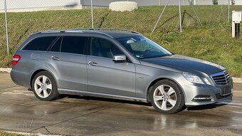 Mercedes-Benz E-Class W212 220 CDI • Avantgarde • 2011 - 3