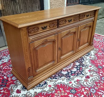 Komoda - 3