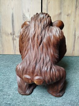 Socha opice z tropického dřeva ruční práce - 3