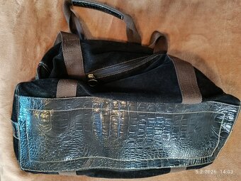 Prodám DÁMSKOU ČERNOU KABELKU - 3