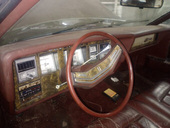 LINCOLN MARK V 1977 - 3