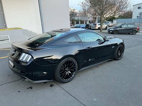 Ford Mustang 5.0 V8 GT, Automat - 3