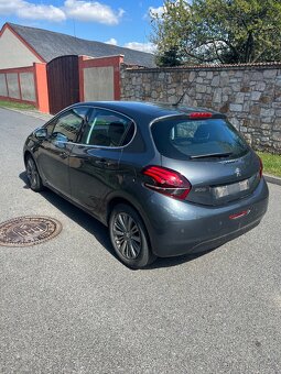 Peugeot 208 1,2 Allure 81kw - 3