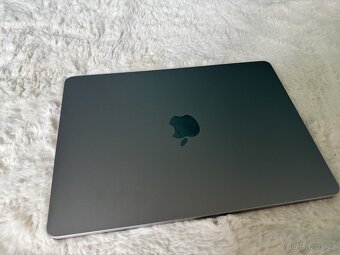 MacBook Air m2 13,6 - 3