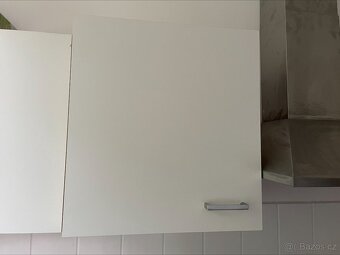 Prodám závěsnou kuchyňskou skříňku zn. Menke - 3