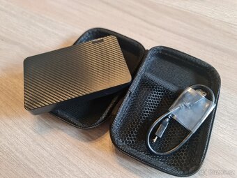 500Gb 2.5 externi disk USB 3 cerny + prepravni box / novy - 3