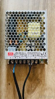 LED pásek UV modré světlo 5 m, napájení - 3