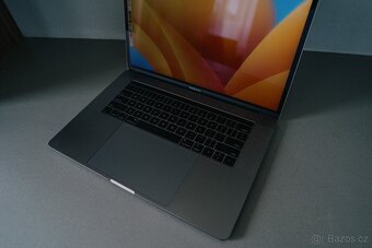 MacBook Pro 15" 2017, i7, 16gb RAM, 512gb SSD - 3