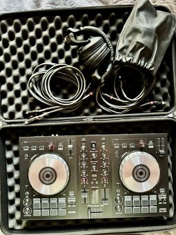 Pioneer DDJ‑SB3 + DJ sluchátka – kompletní DJ set pro začáte - 3