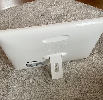 LG LCD monitor Flatron 18.5” - 3