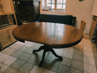 Kulatý rozkládací jídelní stůl z masivu -  120cm - 3
