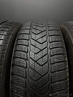 Sada pneu Pirelli 215/65/17 99H - 3