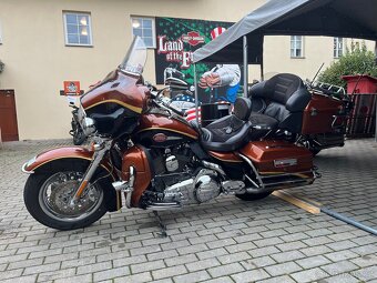 Harley-Davidson CVO Electra Glide Ultra Classic - 3