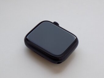 APPLE Watch SE (2024) 44mm Černé - ZÁRUKA - 100% BATERIE - 3