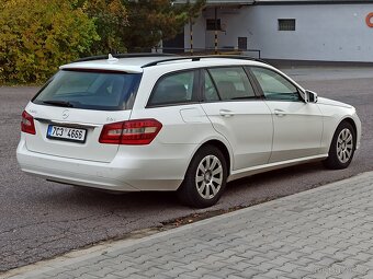 MERCEDES E220CDi W212 - 11/2010 - MANUÁL - PĚKNÝ- BEZ KOROZE - 3