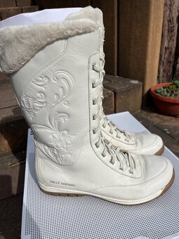 Bílé vysoké kozačky Helly Hansen - 3