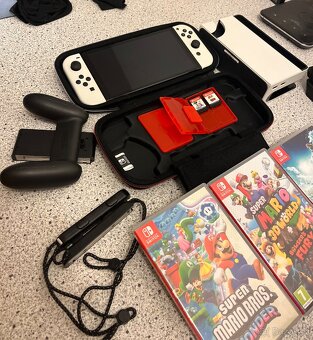 NOVÉ Nintendo switch OLED se vším + hry - 3
