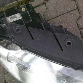 xenony vw passat b6 3C pravy levy 05-07 - 3