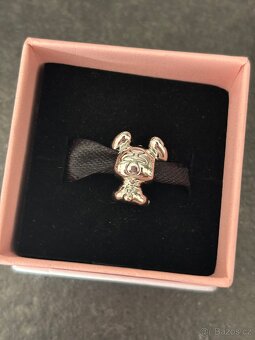 Prodám přívěsek Pandora Stitch - 3