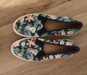 Nazouvací tenisky - 3