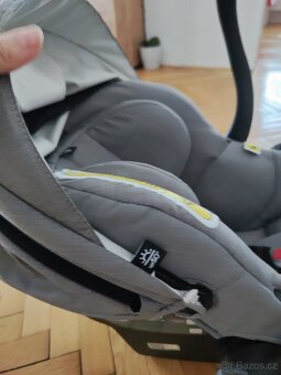 Set autosedačky Joie + zakladna - 3