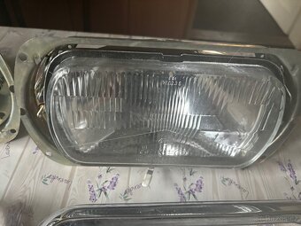 Světlomety + rámečky Škoda 1203/ Avia - 3