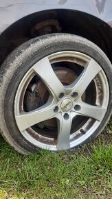 mazda 5 2,0i  maska a další díly - 3