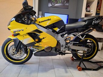 Kawasaki ninja zx9r - 3