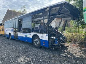 Setra S 415 LE BUSINESS Bluetec 6 Havarovaný s SPZ - 3