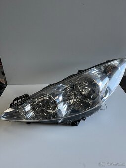 Přední světla Peugeot - 3