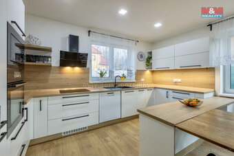 Prodej rodinného domu 130 m², pozemek 537m², Velenka - 3