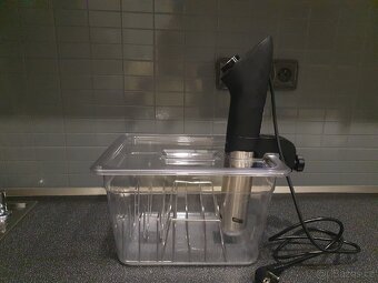 Sous vide Lauben včetně plastové nádoby a držáků - 3